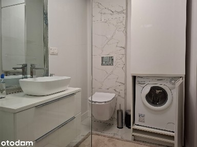 2 pokoje w 3 pokojowym mieszkaniu z aneksem,salonem i widokiem.