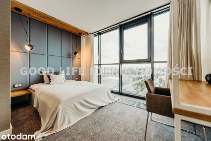 Apartament na najwyższym piętrze budynku 265m2
