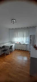 Mieszkanie 4-pokojowe z garażem - zamienię lub sprzedam