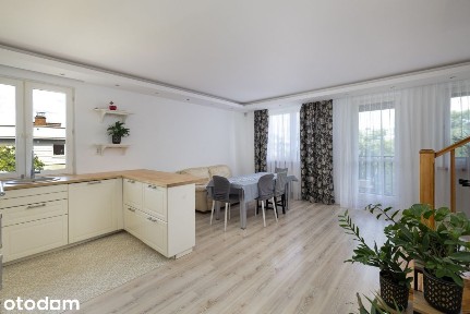 3- poziomowe, ostatnie piętro, cicho i spokojnie