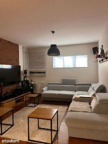 Pokój do wynajęcia w 150m2 mieszkaniu.
