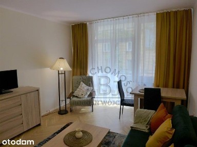Centrum Krakowa 2-pok. 52 m2 umeblowane i wyposażone
