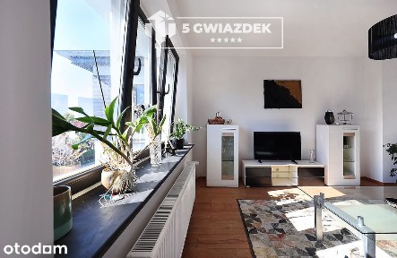 3 pokoje • urządzone • II piętro • centrum • przy parku i jeziorze