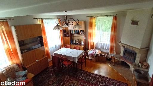 Dom wolnostojący ze stawem i na dużej działce