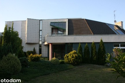 Wyjątkowy, przestronny dom z basenem i dużym ogrodem