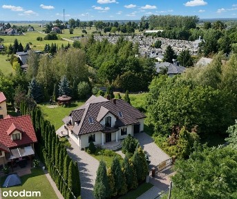 Elegancki dom w stylu pałacowym - 164m2