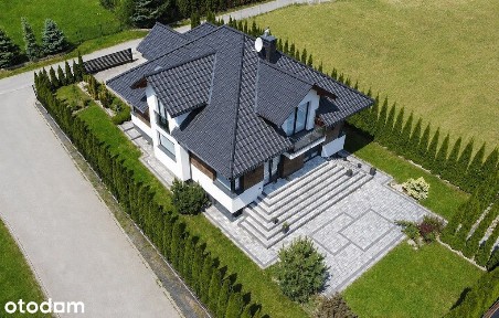 Przestronny Dom/Działka 8 arów/Spokojna okolica