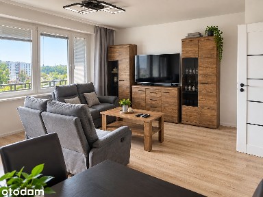 Przestronne 2 pokoje, salon 25 m², osobna kuchnia, super lokalizacja