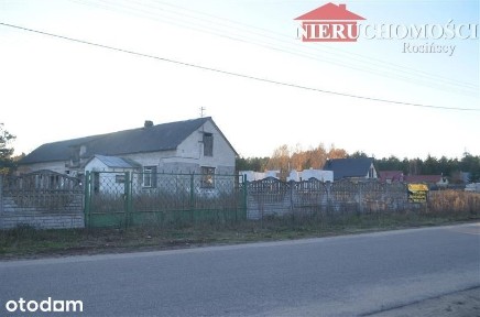 Dom do remontu w Marianowie, gmina Dąbrówka (wołom
