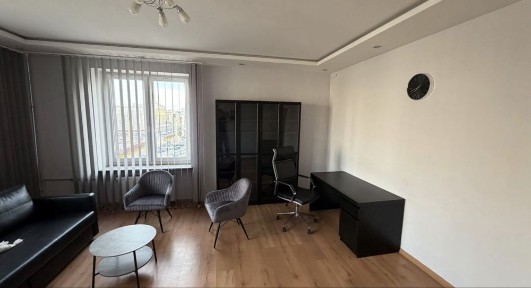 Biuro do wynajęcia | Marszałkowska 53 | 2 pokoje + pokój socjalny | parking