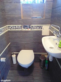 Atrakcyjny, 2 - lokalowy dom na zabudowanym osiedlu