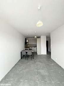 Duża kawalerka z balkonem i garażem