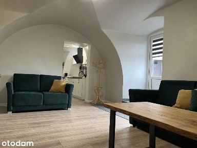 Posiadłość z potencjałem, Dom + apartament + budynek gospodarczy 2892m