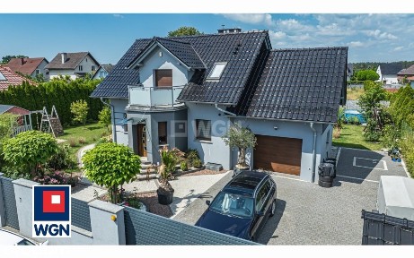 Dom, 132,30 m², Dobra