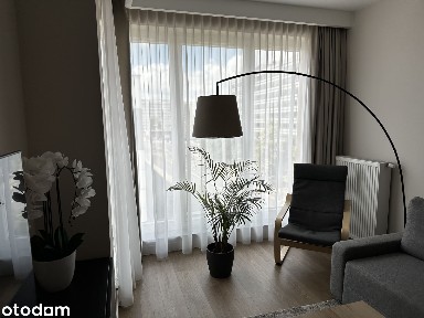 Przestronne, nowocześnie urządzone mieszkanie dwupokojowe z balkonem