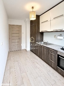Dwa Pokoje balkon niski blok 50m2