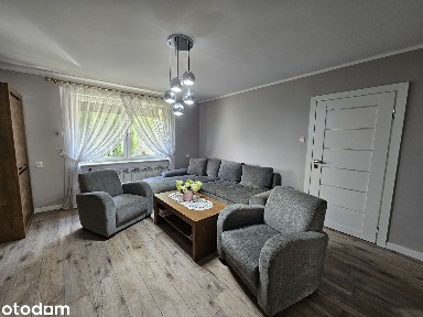 Rodzinny dom w dobrej lokalizacji z garażem i bud. gospodarczym