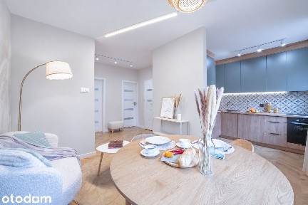 50m²/ 3 pokoje/ 1 piętro/ po generalnym remoncie/ KMITY/ obok PARKU