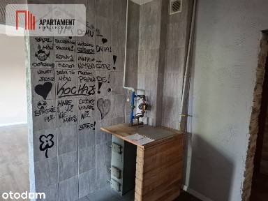 1-pokojowe mieszkanie do własnej aranżacji.