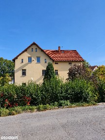 2-pok. mieszkanie, garaż, piwnica, schowki, duży potencjał ul. Jasna 2