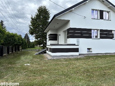 Dwupoziomowy dom z garażem i piwnicą w Cegłowie