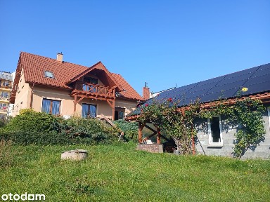 Komfortowy dom 147 m² w Strzegomiu z garażem, ogrodem i pompą ciepła