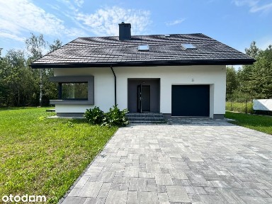 Dom wolnostojący z dużą działką-Jeziórko
