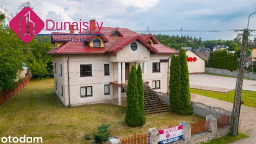 DOM Z CZĘŚCIĄ USŁUGOWĄ ORAZ GARAŻAMI Z MIESZKANIEM, DUŻY POTENCJAŁ!