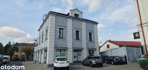 Lokal usługowy w biurowcu z parkingiem