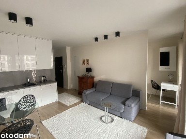 Very nice 2-room air-conditioned apartment with garage. Directly