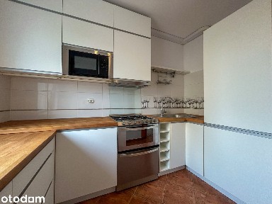 Mieszkanie trzypokojowe z balkonem i klimatyzacją