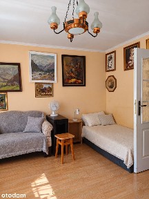 Jasne, dwupokojowe mieszkanie z dużą loggią.