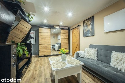 1. Piętro, Nowa Elektryka i Balkon