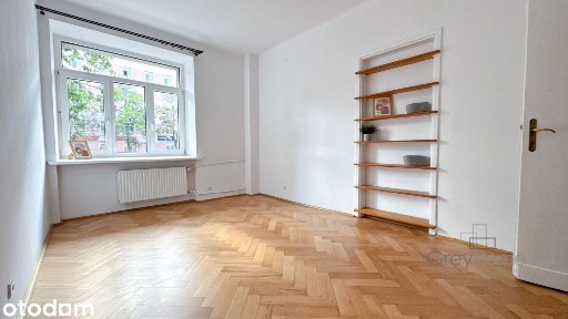 Przestronne, jasne mieszkanie na Starym Mokotowie.