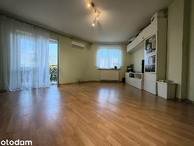 70 m2. 3 pokoje. 2008 rok. Nowy Dwór Mazowiecki.