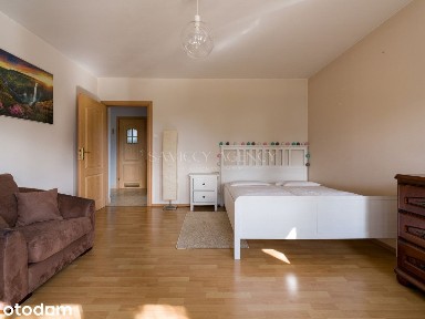 Piętro i poddasze domu 140m2 Piastów