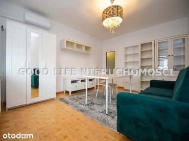 3 Niezależne Pokoje 51M2, 1000-lecia