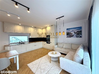 Nowoczesny I Komfortowy Apartament Z Ogródkiem