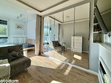 2 miejsca postojowe / balkon / tuż obok tramwaju / ul. Mogilska