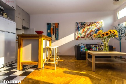 15. PIĘTRO • KLIMATYZACJA • METRO RONDO ONZ • ŚCISŁE CENTRUM