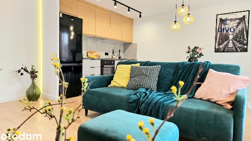 3 pokoje, 1 piętro, balkon, po generalnym remoncie