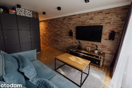 2 pokoje | po remoncie | 1 piętro | balkon | bezpośrednio