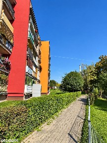 Bezbarierowa kawalerka z własną windą-platformą