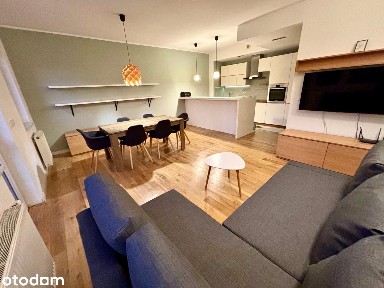 Apartament 3-pokojowy w Śródmieściu z balkonem