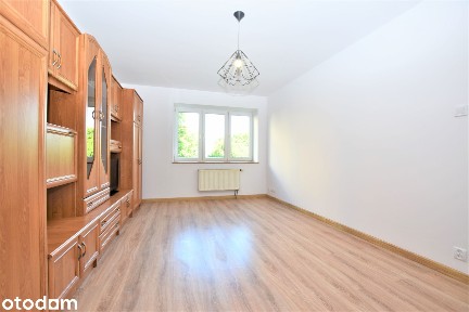42 m2 duża kawalerka piwnica ul. Hanasiewicza