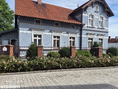 WYJĄTKOWY DOM, PEŁEN POTENCJAŁU W CENTRUM JAROCINA