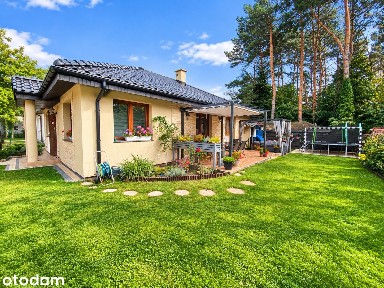 DOM PREMIUM Z BASENEM I JACUZZI W CZERWONAKU