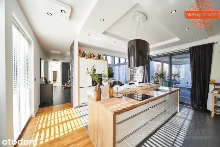 Luksusowa willa, sala kinowa i odrębny apartament