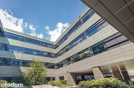 Duże biuro w Atlas Tower do wynajęcia