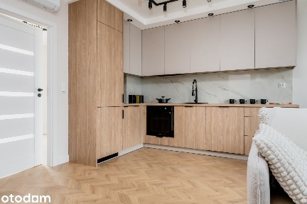 Pod Klucz ! Top Standard ! Blisko Centrum ! Stolarz ! WIDOK